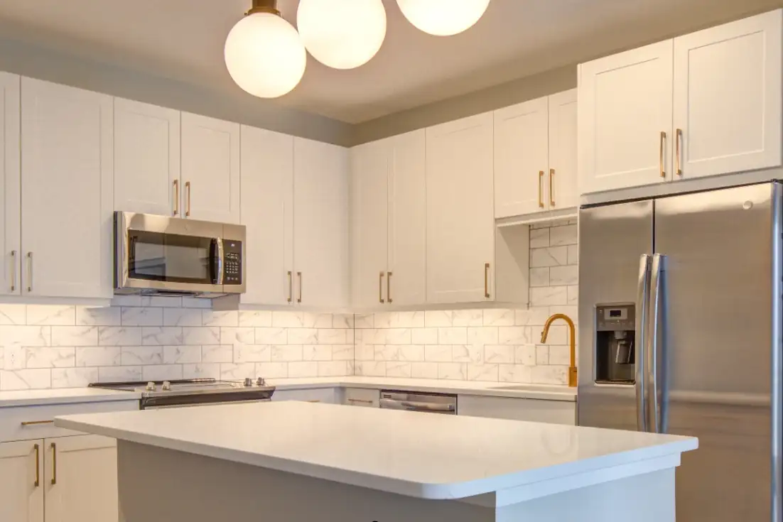 Beautiful Kitchen with Quartz Countertops in Garner NC